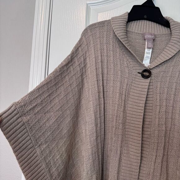 Chico’s Women’s Alice Button Capelet Poncho Sweater Size L/XL NWT Pale Taupe - Picture 2 of 7